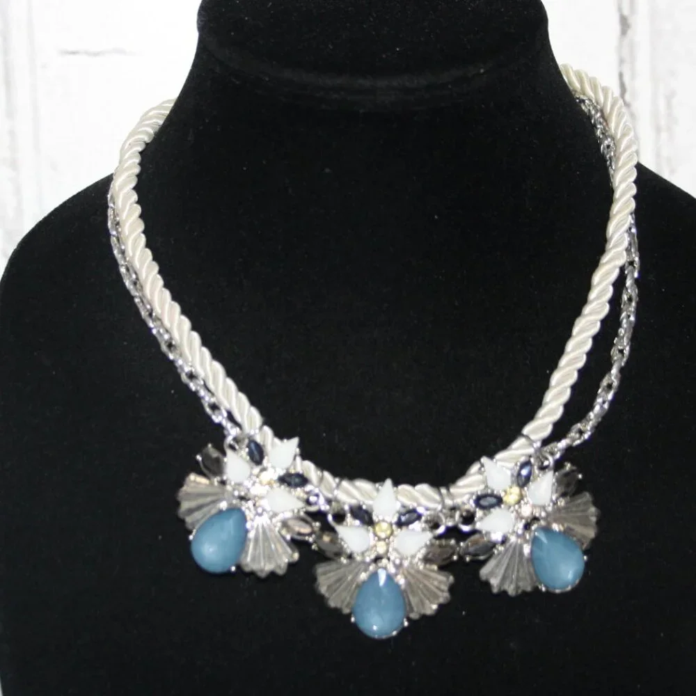 💎 Silver Cord & Rhinestone Statement Necklace · NY&C Glam